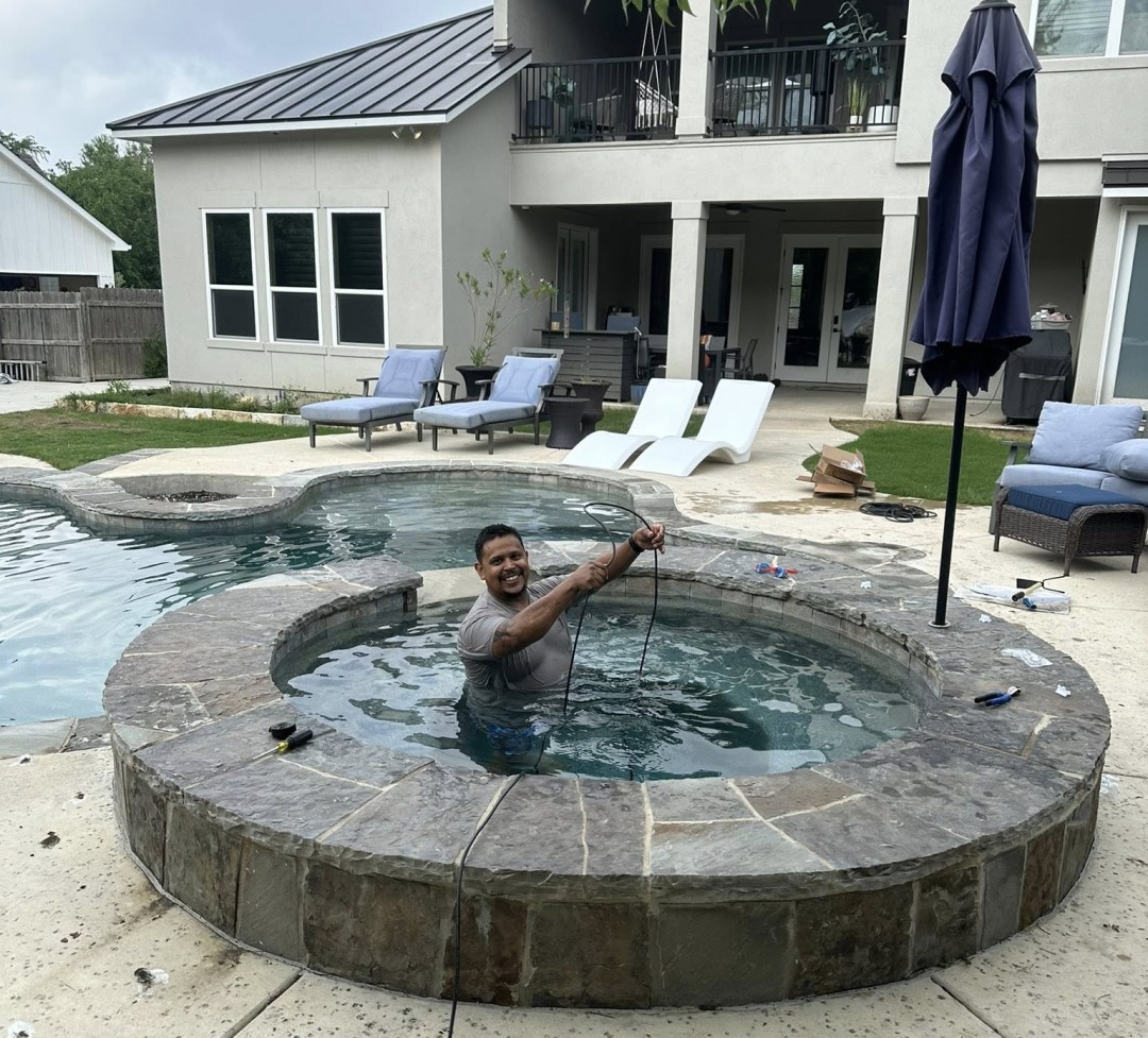 pool electronic services