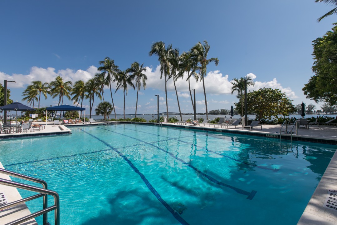 Commercial Pools & Lighting